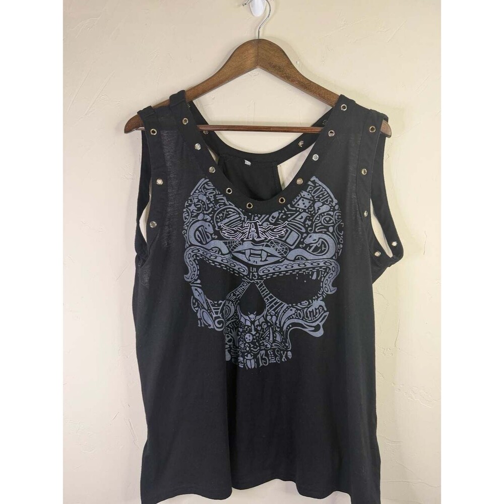 Ay Guey! Y2k Embellished Graphic Skull Tank Top with Gold Grommets